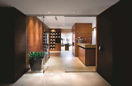 Shangri La Toronto - Image 17
