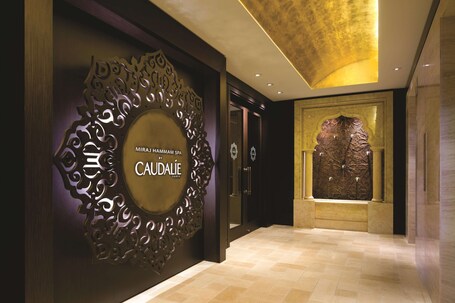 Shangri La Toronto - Image 33