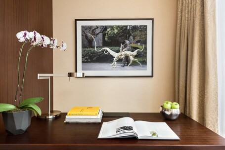 Shangri La Toronto - Image 39