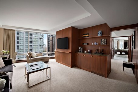 Shangri La Toronto - Image 30