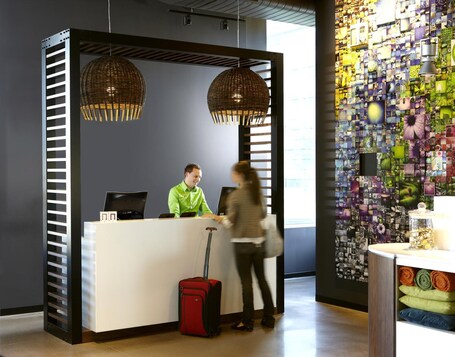 Alt Hotel Toronto Airport - Image 18