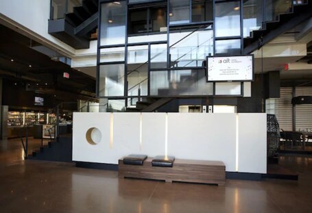 Alt Hotel Toronto Airport - Image 9
