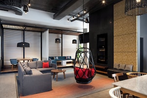 Sala de estar en el lobby