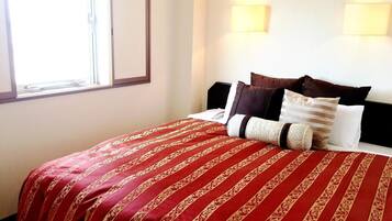 In-room safe, desk, free WiFi, bed sheets