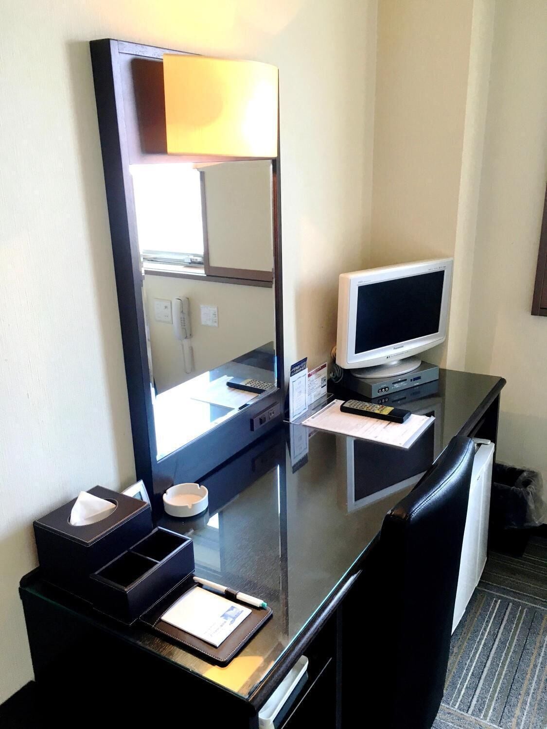 in-room safe, desk, free wifi, bed sheets