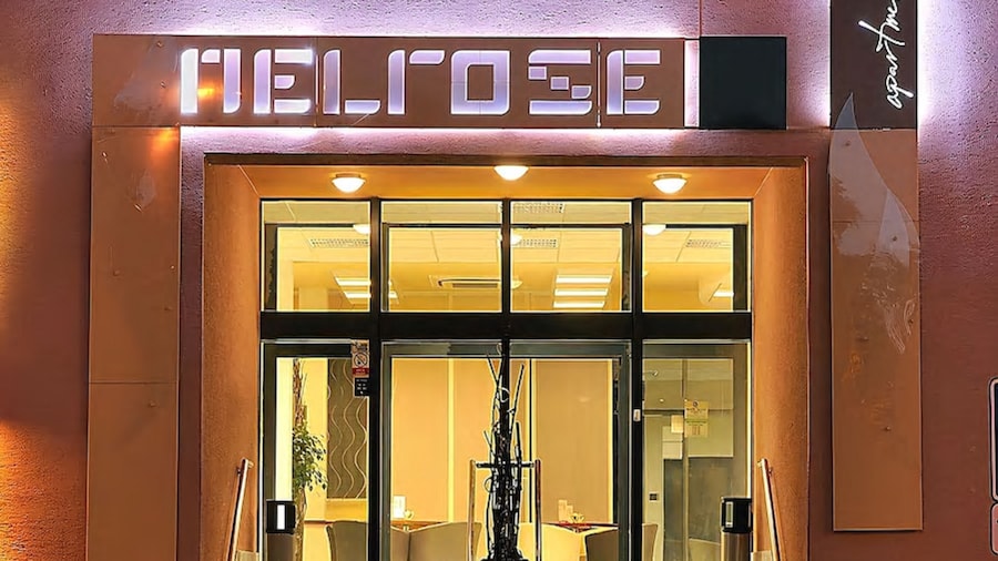 Melrose Apartments 2