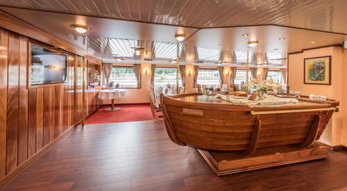 Florentina Boat Hotel