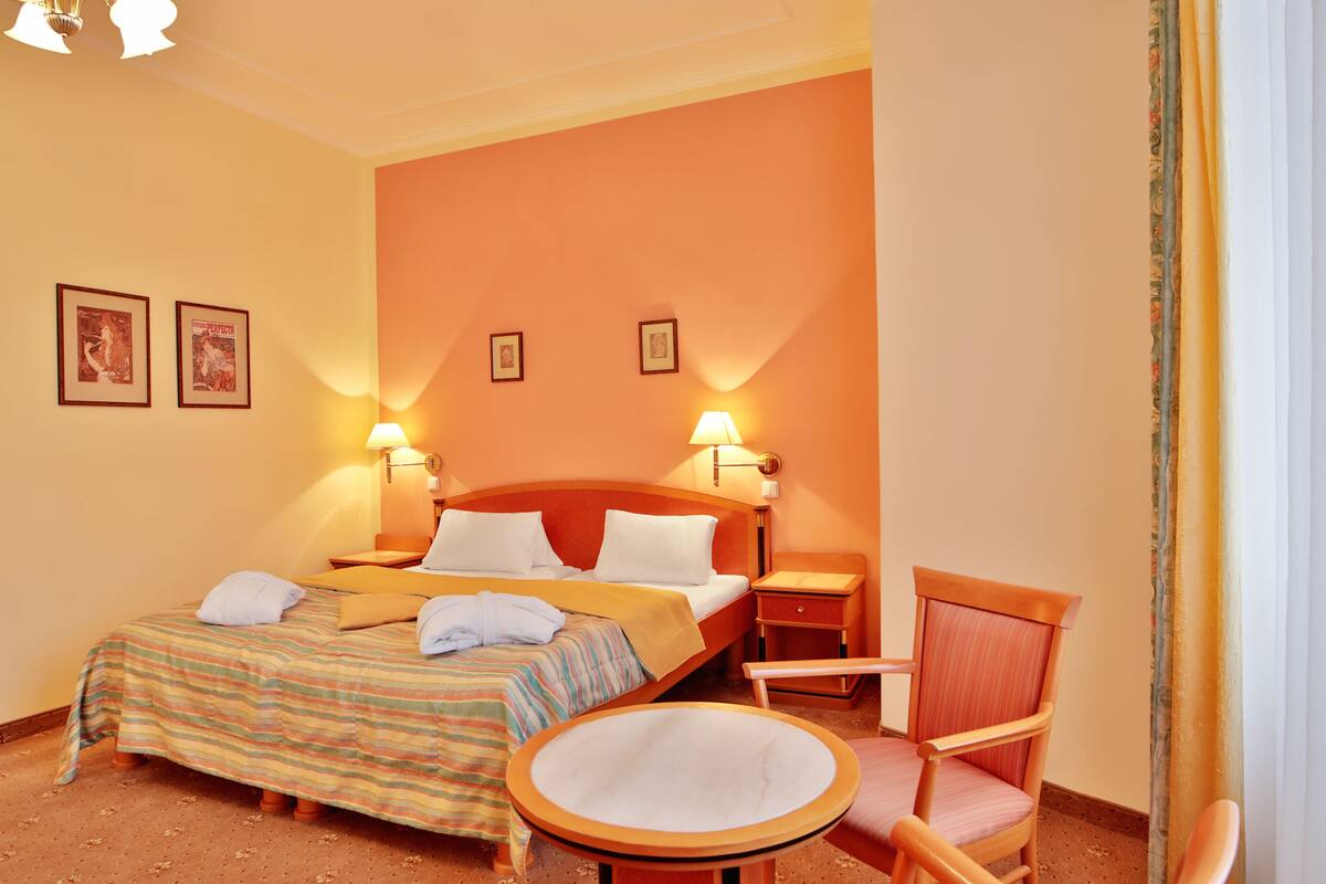 Superior Double Room | 1 bedroom, minibar, in-room safe, desk
