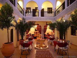 Dining - Riad Shaloma (Marrakech)