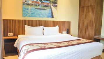 Pillowtop beds, minibar, in-room safe, desk