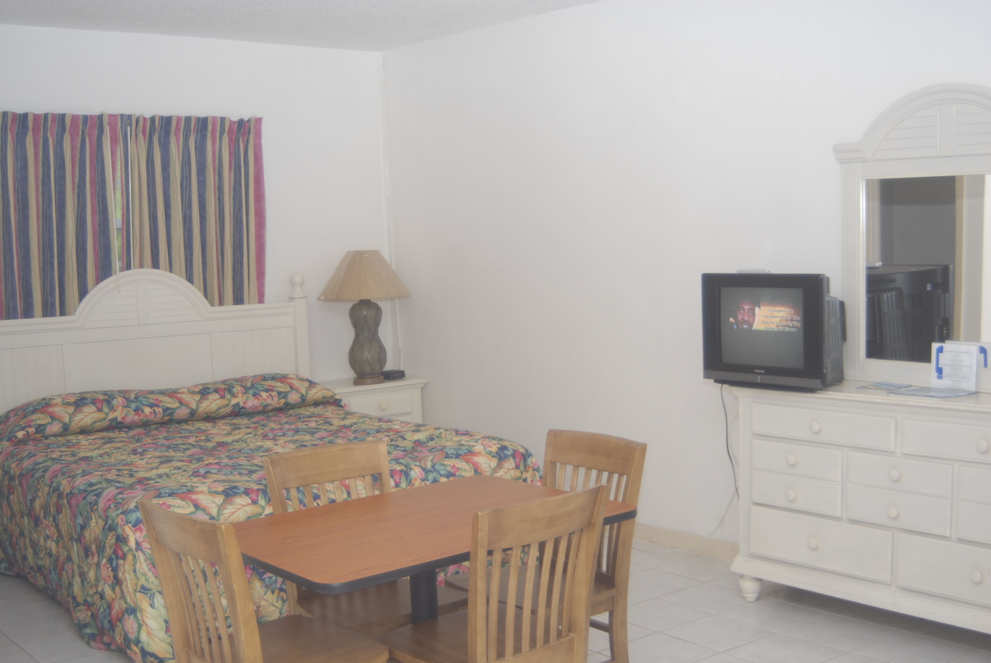 고급 침구, 책상, 방음 설비, 다리미/다리미판