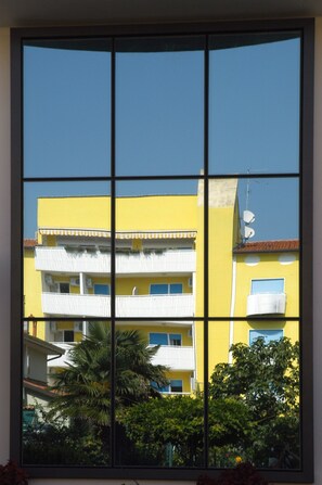 Ngoại thất