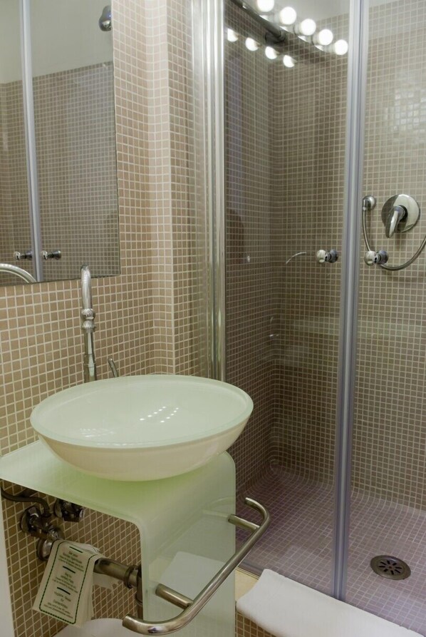 Bathroom - White Bed & Breakfast (Foggia)