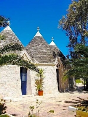 Exterior - Baia Sangiorgio Hotel Resort (Bari)