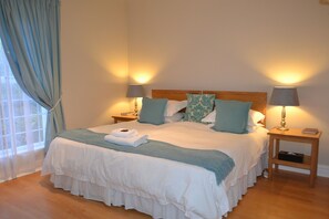 Standard Room, 1 Bedroom | 1 bedroom, premium bedding, minibar, in-room safe