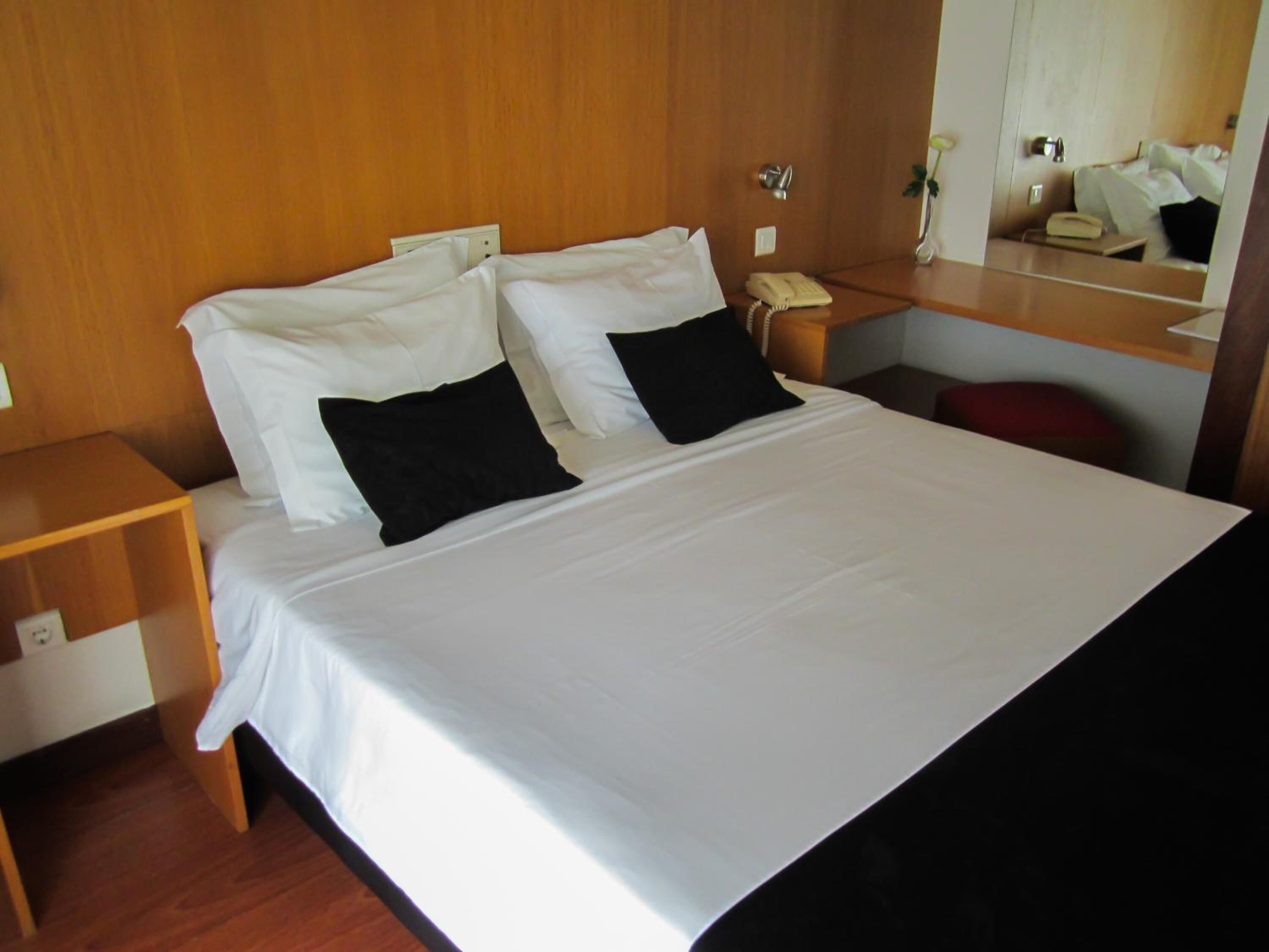 in-room safe, blackout curtains, free wifi, bed sheets