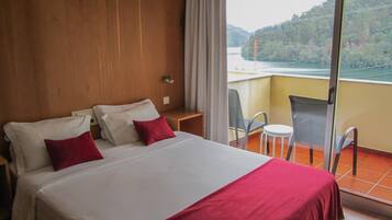 Coffres-forts dans les chambres, rideaux occultants, Wi-Fi gratuit