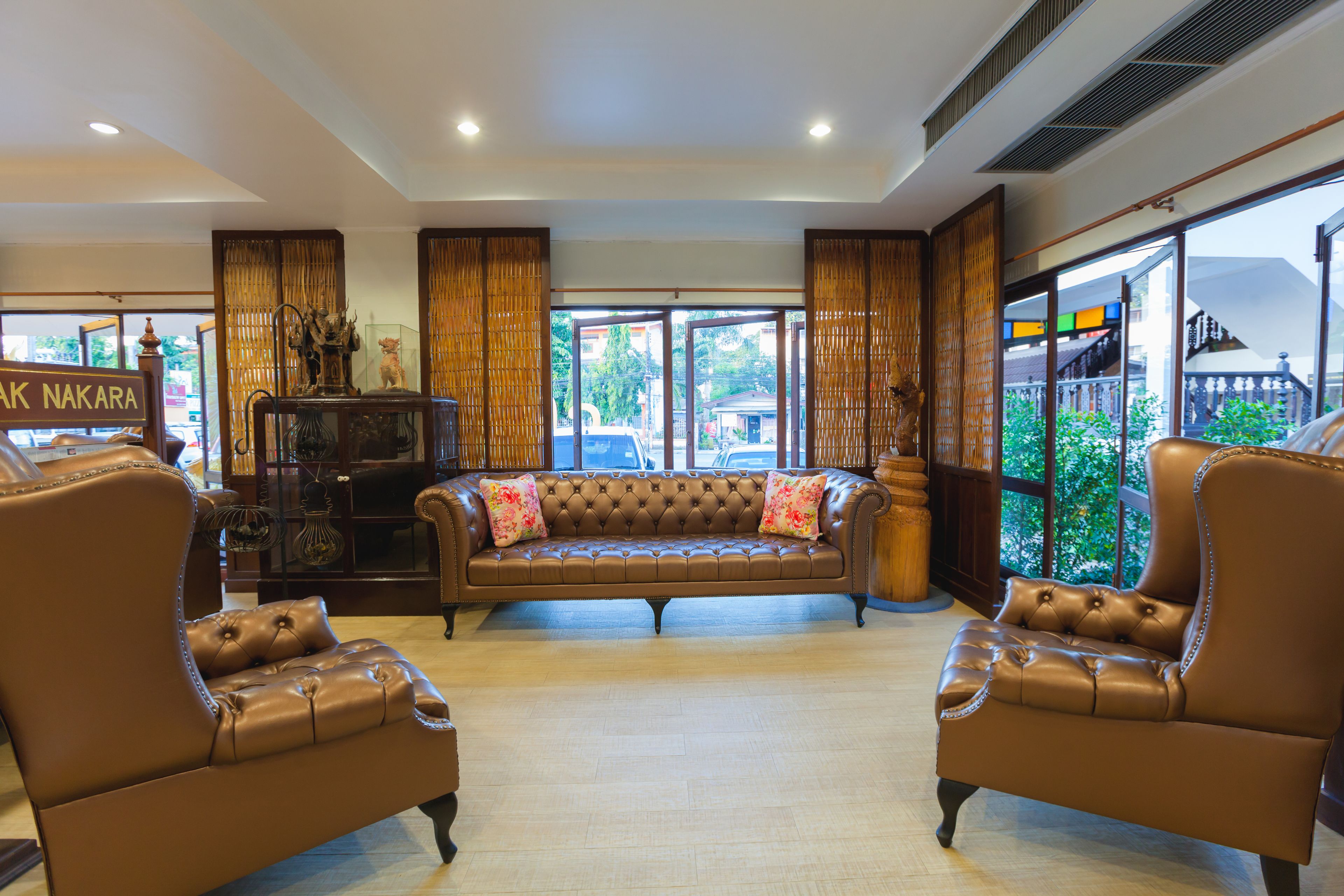 Photo - Nak Nakara Hotel