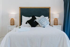 Down comforters, individually furnished, iron/ironing board, travel crib - The Passage Villas (Rarotonga)