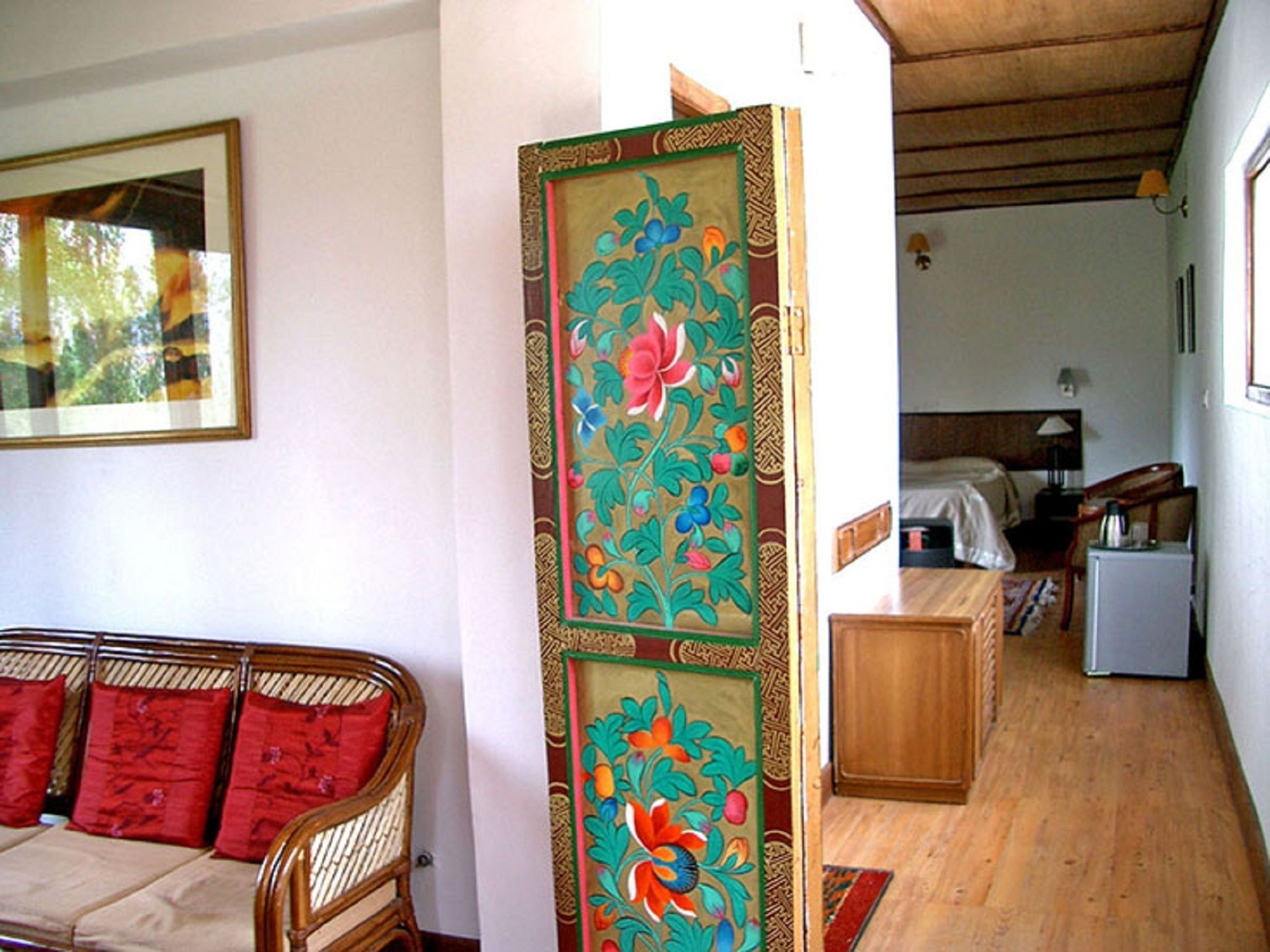 suite | living area | led tv