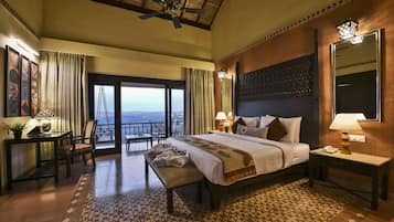 Saffron Suite, 1 king Bed