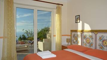 In-room safe, individually furnished, desk, blackout curtains