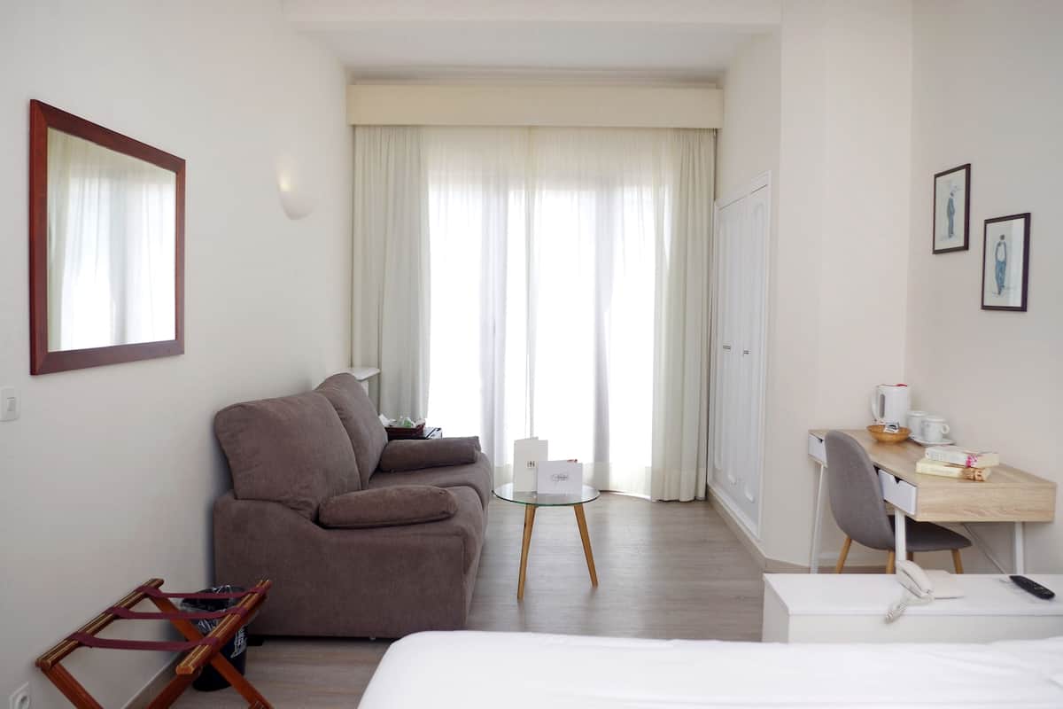 Een minibar, een kluis op de kamer, verduisterende gordijnen