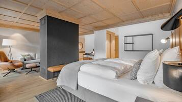 Hochwertige Bettwaren, Pillowtop-Betten, kostenlose Minibar, Zimmersafe