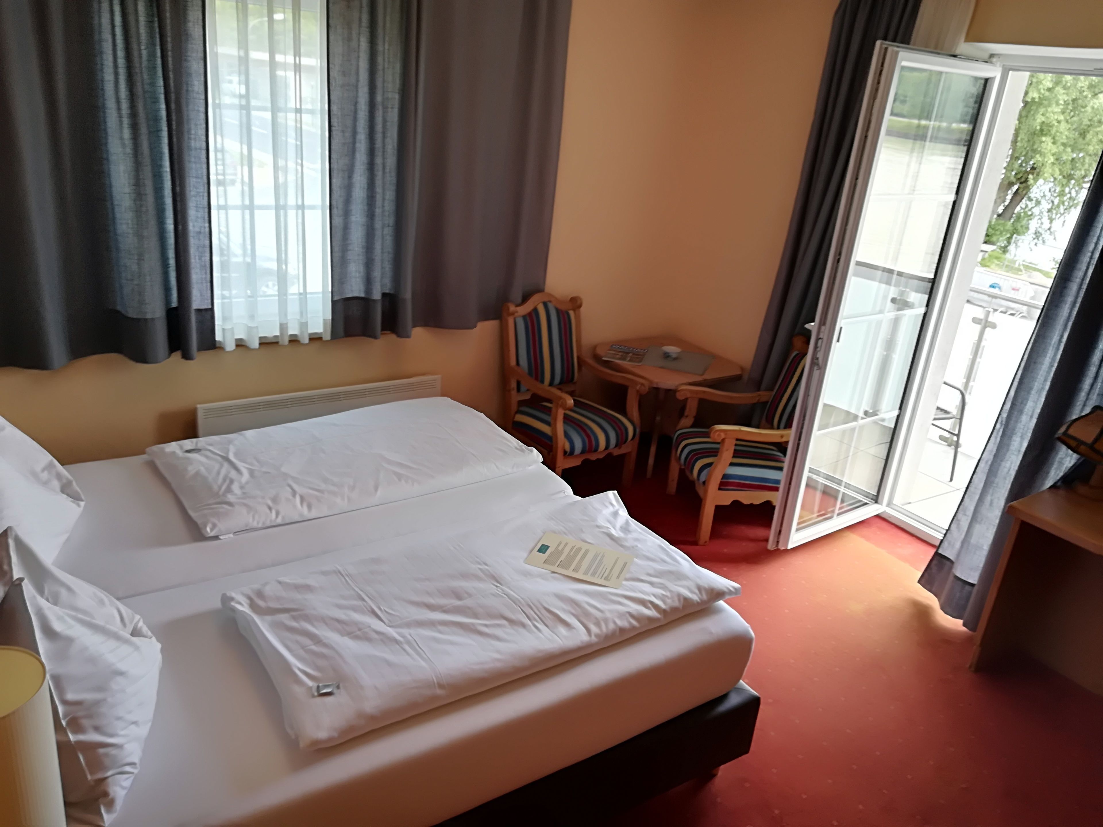 standard double room | 1 bedroom, premium bedding, pillow-top beds, minibar