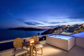 Vila, banheira de imersão, vista para o mar (Pure Bliss Villa) | Terraço/pátio