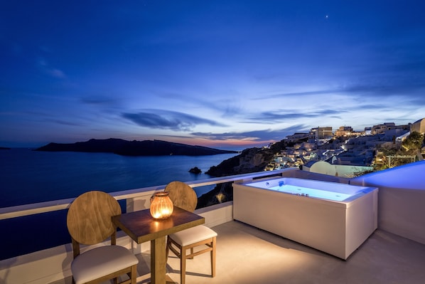 Vila, banheira de imersão, vista para o mar (Pure Bliss Villa) | Terraço/pátio