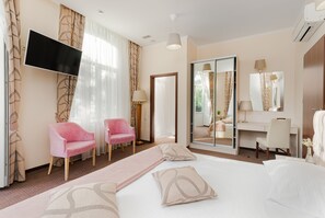 Habitación ejecutiva, 1 habitación | Cortinas opacas y sistema de insonorización