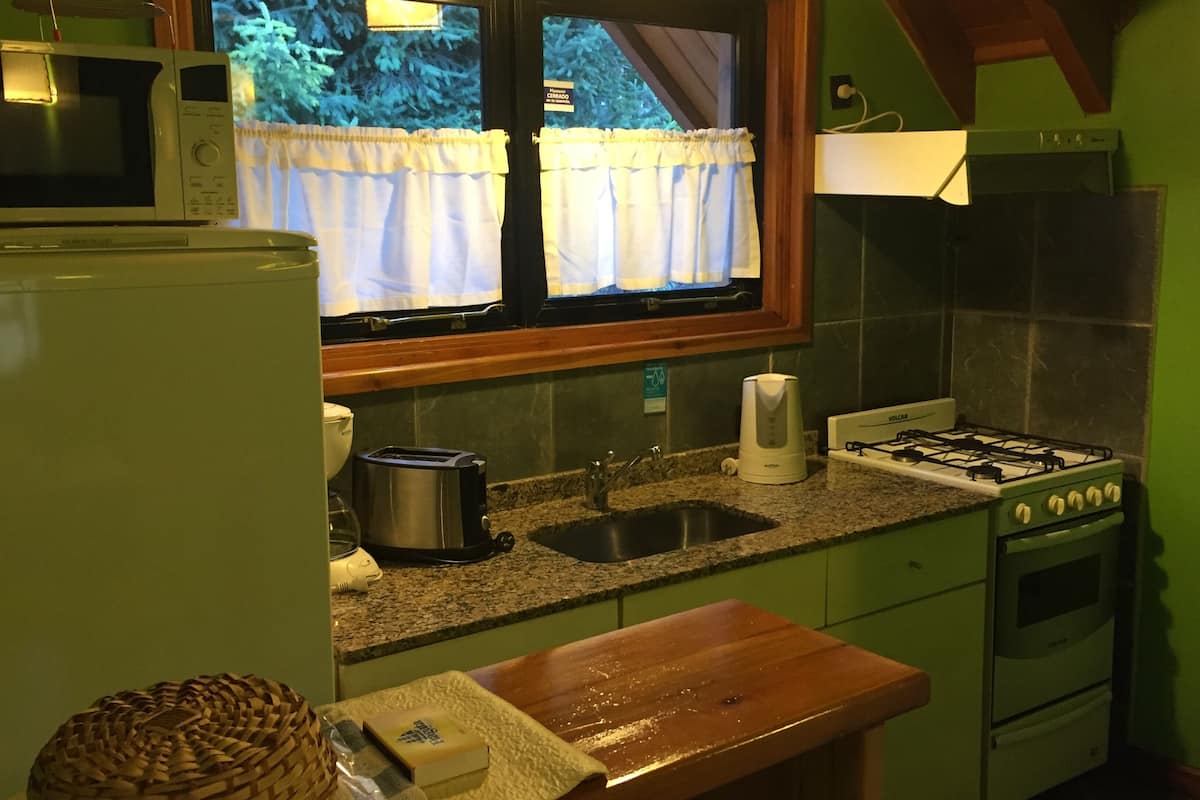 cabin, 1 bedroom, kitchen, partial lake view (for 4 people) | private kitchen | fridge, microwave, coffee/tea maker, toaster