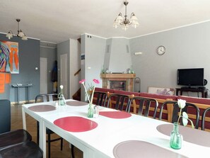 Dining - Anton House (Warsaw)