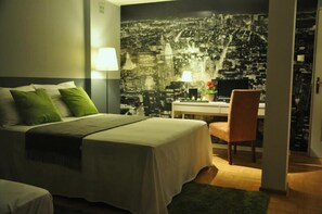 Een bureau, gratis wifi