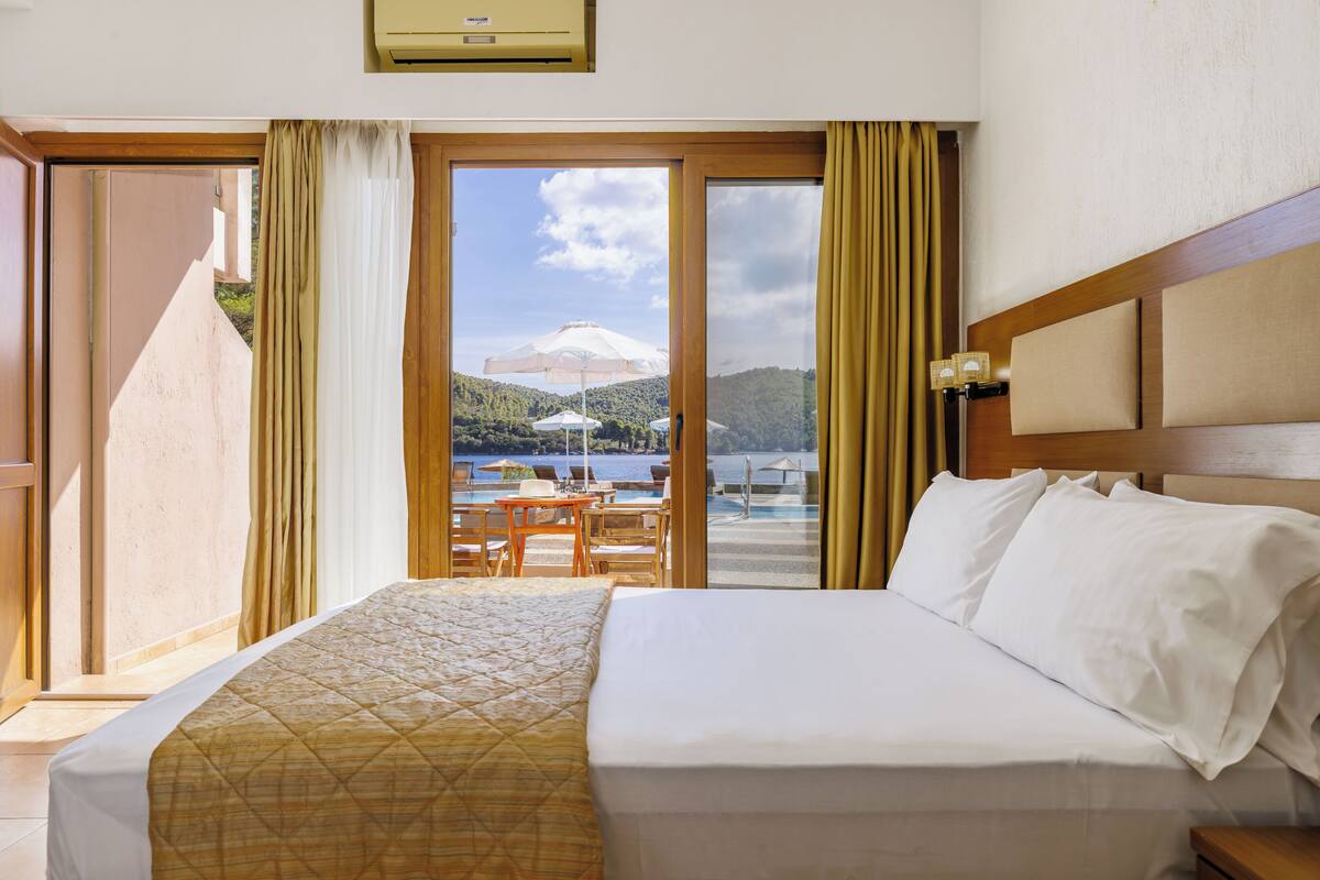 Double Room Ground Floor Sea View | Beach/ocean view