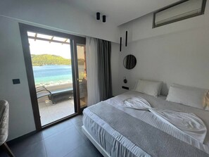 Superior Studio Suite, Sea Facing - Blue Green Bay (Skopelos)