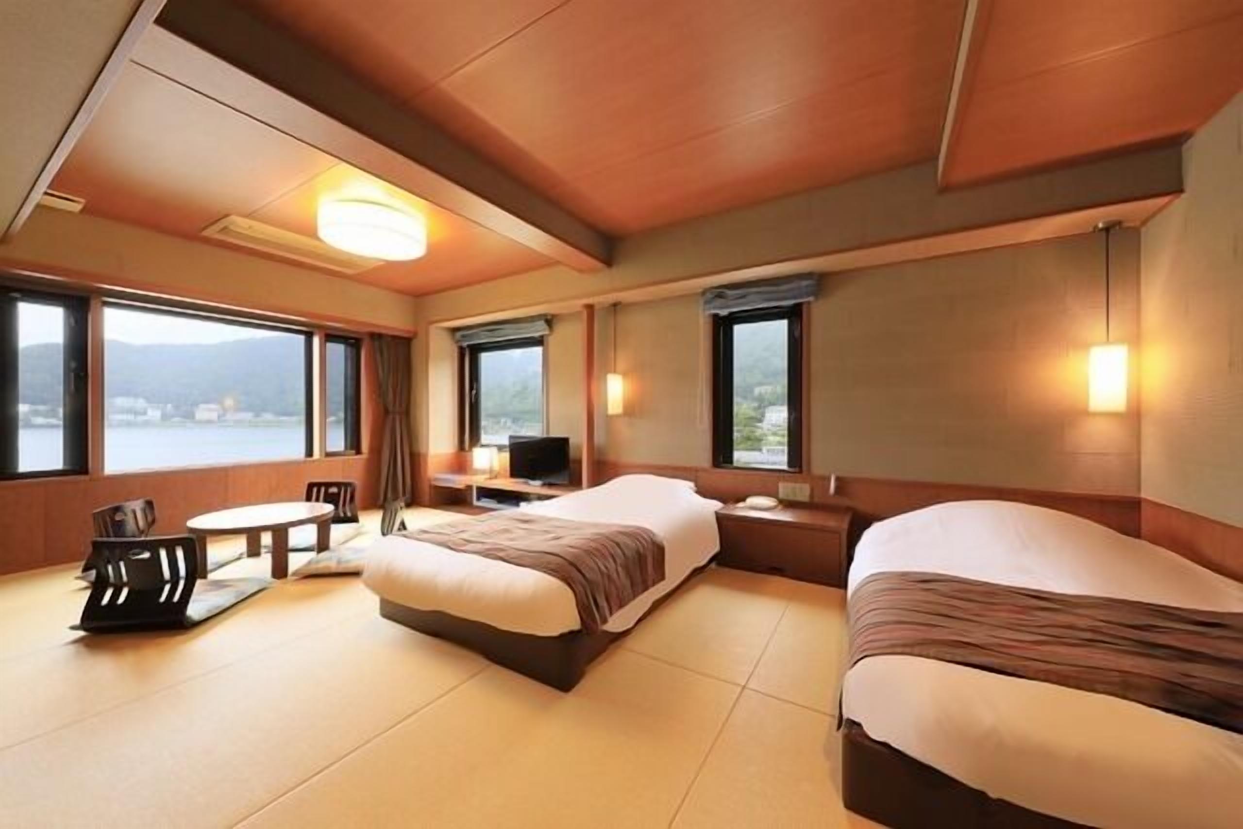 In-room safe, laptop workspace, free WiFi