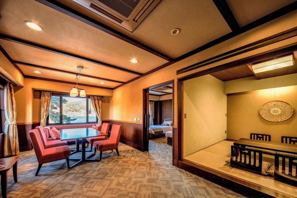 Phòng Suite, không hút thuốc (Private Hot Spring Smoking) | 1 phòng ngủ, két bảo mật tại phòng, khu vực làm việc phù hợp cho laptop