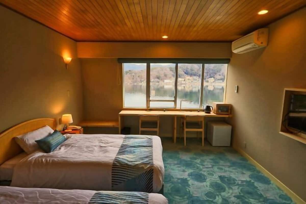 In-room safe, laptop workspace, free WiFi