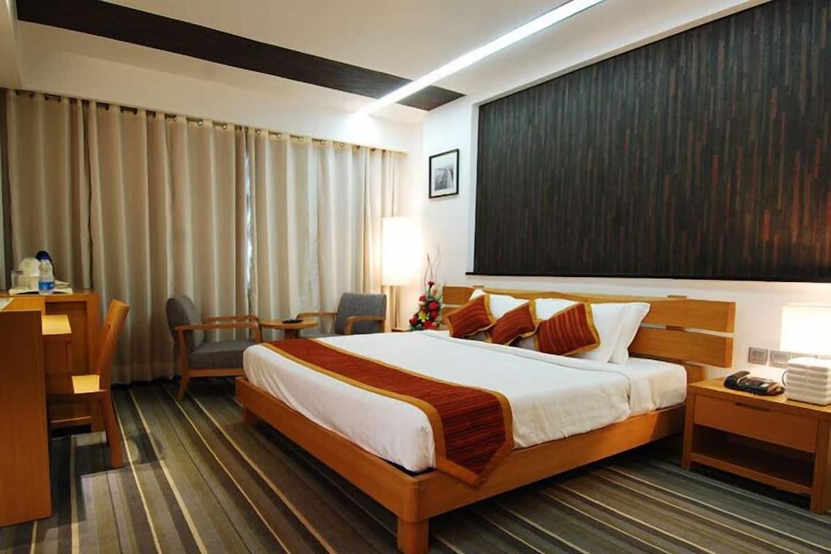 Suite presidencial, 1 cama doble | Minibar, tabla de planchar con plancha, wifi gratis