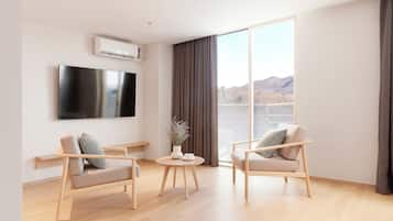 Flat-screen TV, ping pong, heated floors
