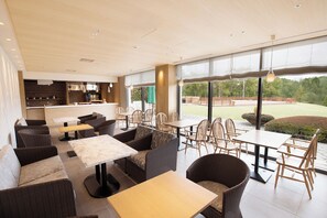 Breakfast, lunch and dinner served - Hiroshima Airport Hotel (Mihara)