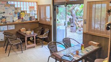 Restauration dans la chambre