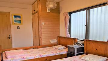 Kamar Double atau Twin Basic | Wi-Fi gratis