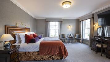 Superior Double Room | 1 bedroom, premium bedding, desk, iron/ironing board