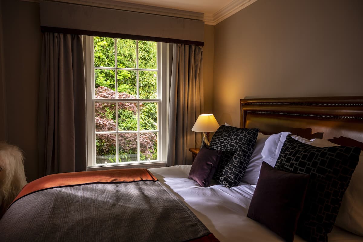 Chambre Double Standard, salle de bains attenante | Vue sur le jardin