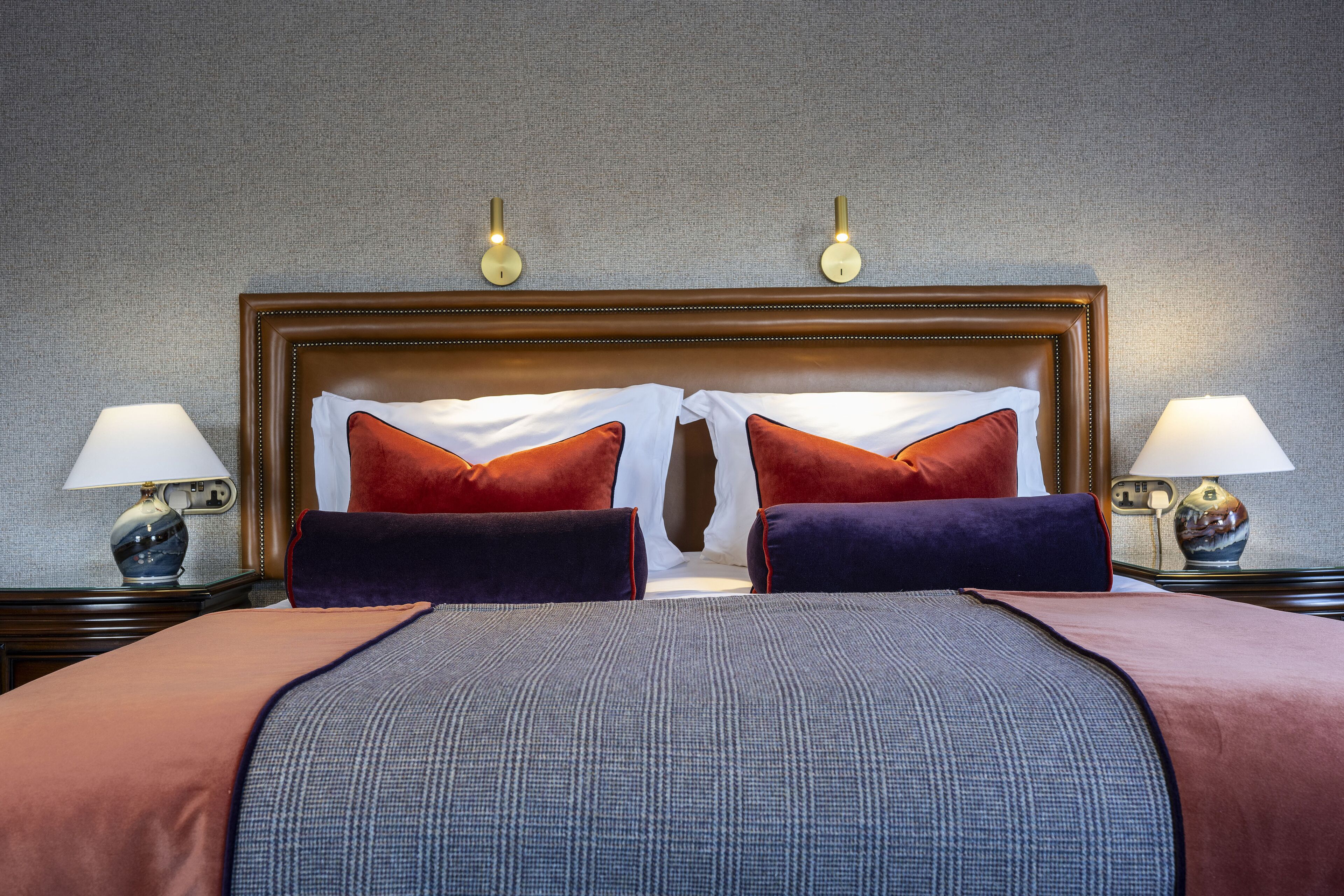 superior double room | 1 bedroom, premium bedding, desk, iron/ironing board