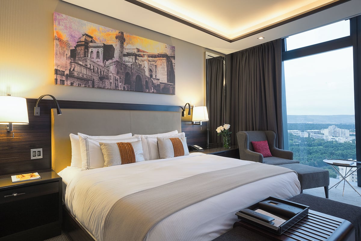 Minibar, in-room safe, desk, blackout curtains