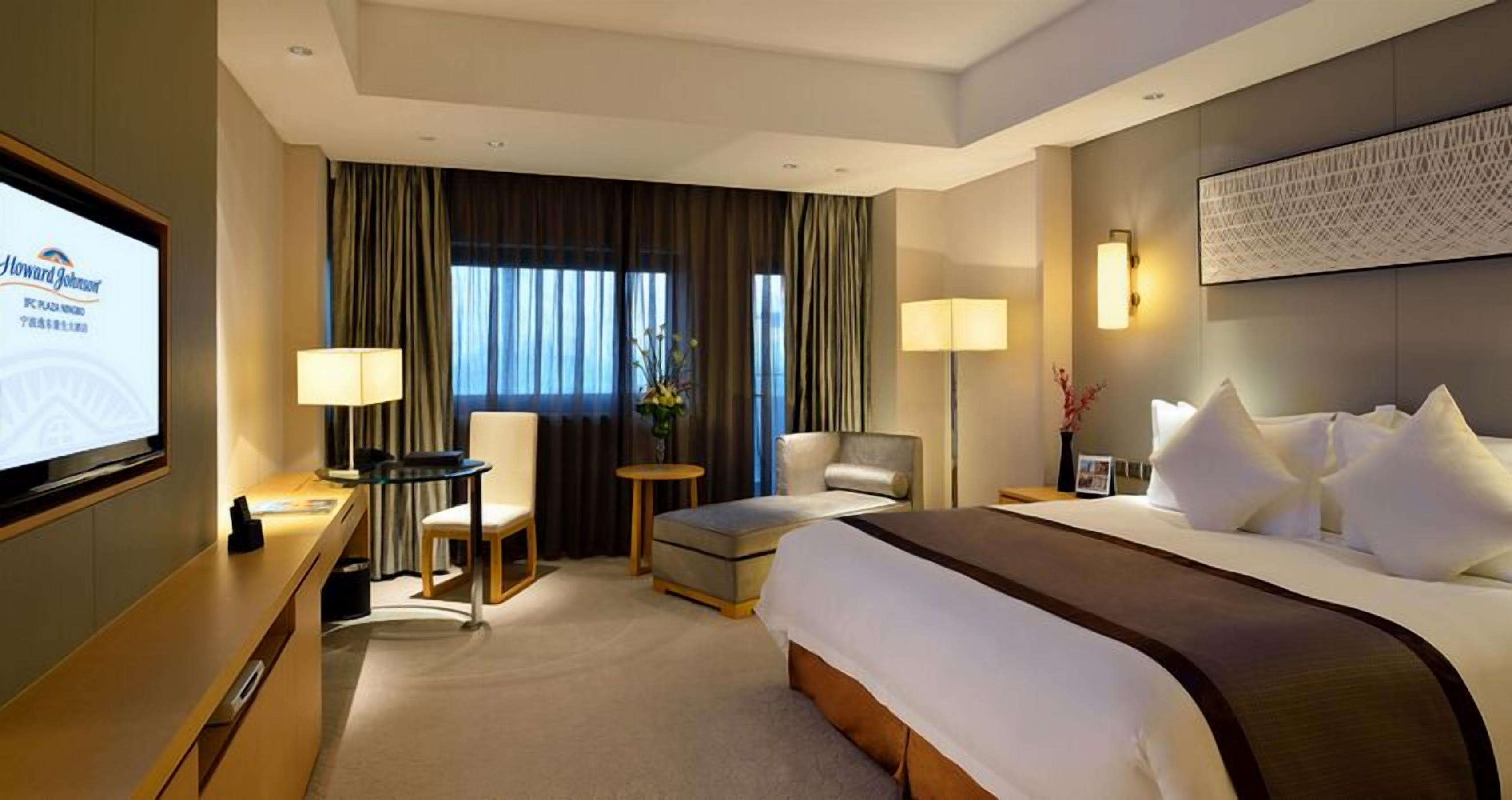 minibar, in-room safe, desk, soundproofing